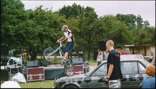 Stunts bei BMX meets Elbhangfest 