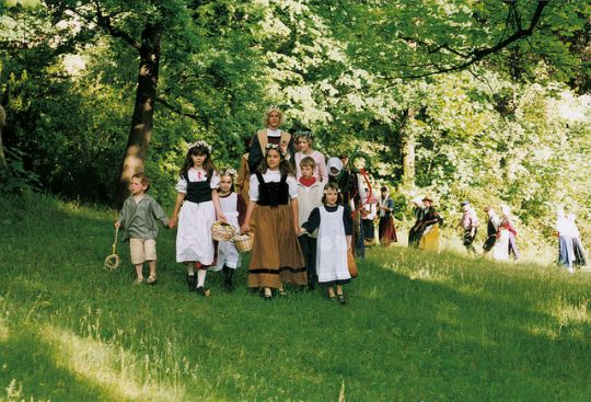 Brautzug nach Ludwig Richters Gemälde „Brautzug im Frühling“ 